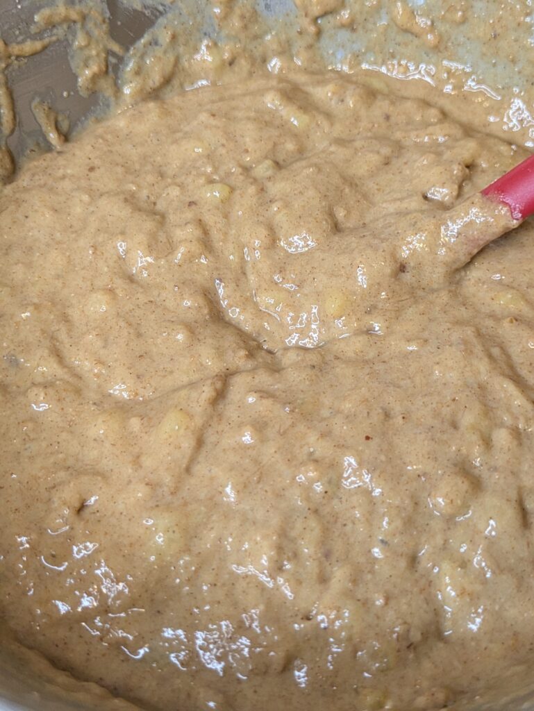 BANANA CINNAMON PROTEIN BREAD